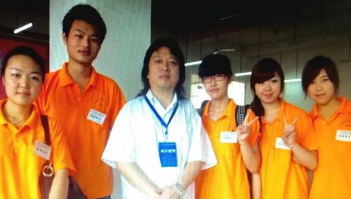 宋效民带领学生参加设计竞赛