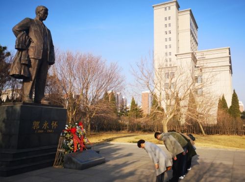 中国发展网:南开大学师生赴北京,山东荣成重走郭永怀求学科研路