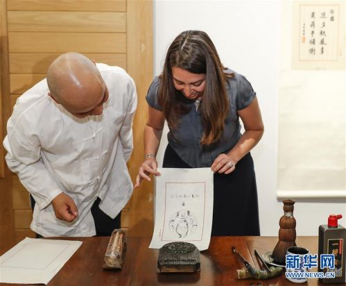 (国际)(1)“梓墨千年——十竹斋木版水印艺术作品展”在伦敦开幕
