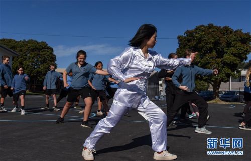 (国际)(6)新西兰一中学举办“发现中国日”活动