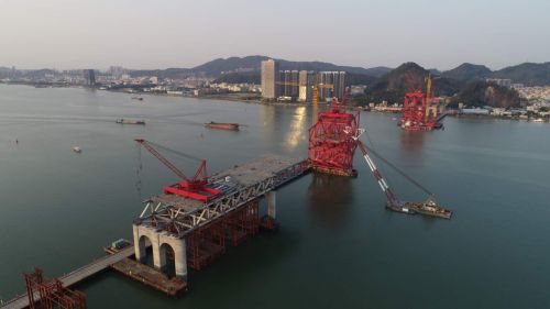 在建中的广州明珠湾大桥