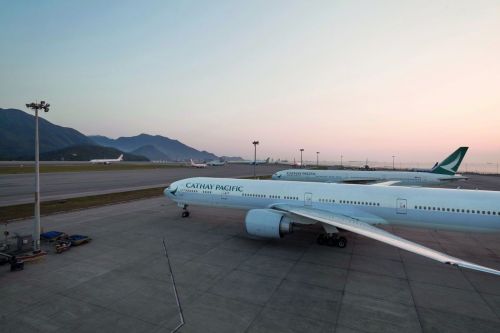 香港政府持股6.08% 国泰航空390亿港元资本重组