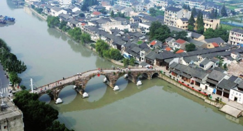  杭州运河塘栖广济桥。资料图片