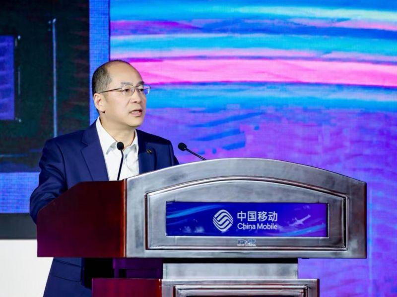 上海移动党委书记、总经理楼向平致辞