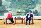 李强会见欧洲中央银行行长拉加德