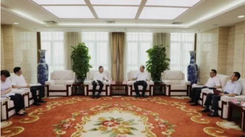 山东国投公司党委书记、董事长栾健会见交通银行山东省分行行长王晓松