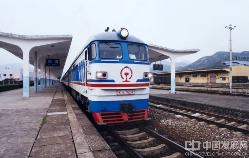 640 (10)