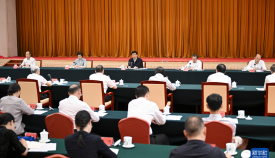 王沪宁出席全方位扩大国内需求调研协商座谈会