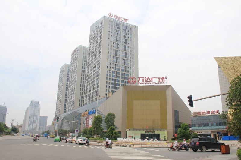 南昌红谷滩万达广场（荣获省优二等奖）