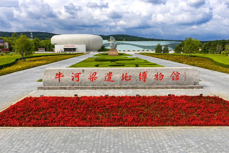 2023年，国家文物局发布中华文明探源工程研究成果，牛河梁遗址被确定为中华文明古国时代第一阶段的典型代表遗址。刘杰 摄