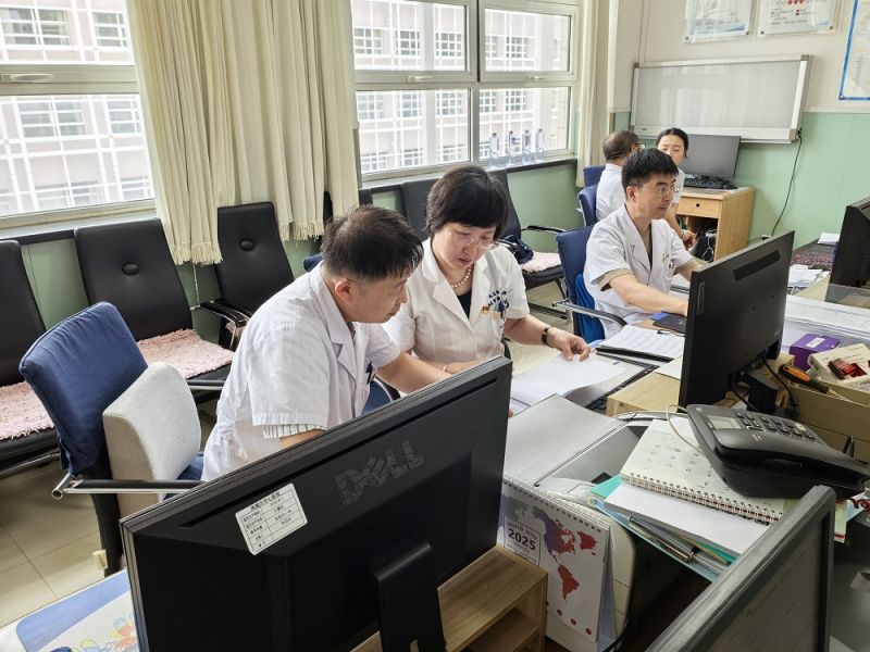 诚志丹东医院组织开展联合义诊暨对口支援派驻活动
