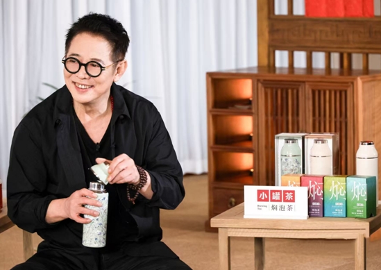 李连杰携手小罐茶，从功夫巨星到文化使者传递中国茶韵