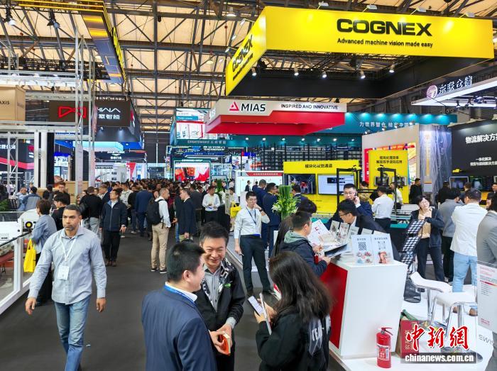 10月28日，2025汉诺威上海工业联展正式拉开帷幕。图为展会现场。中新网记者 姜煜 摄
