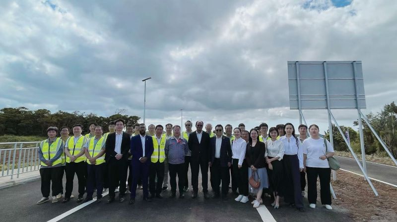 出席嘉宾合照。北京建工供图