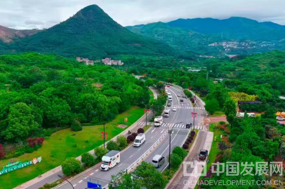 “新场景  新消费  新生活”2026中国（金华山）国际露营大会举行