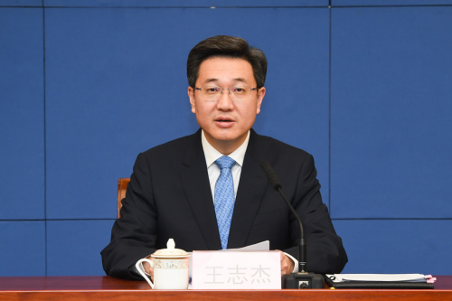 两江新区打造"高质量发展引领区 高品质生活示范区"新闻发布会顺利