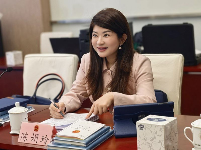 上海人大代表建言系统性构建生育友好型城市 破解职场女性生育困境