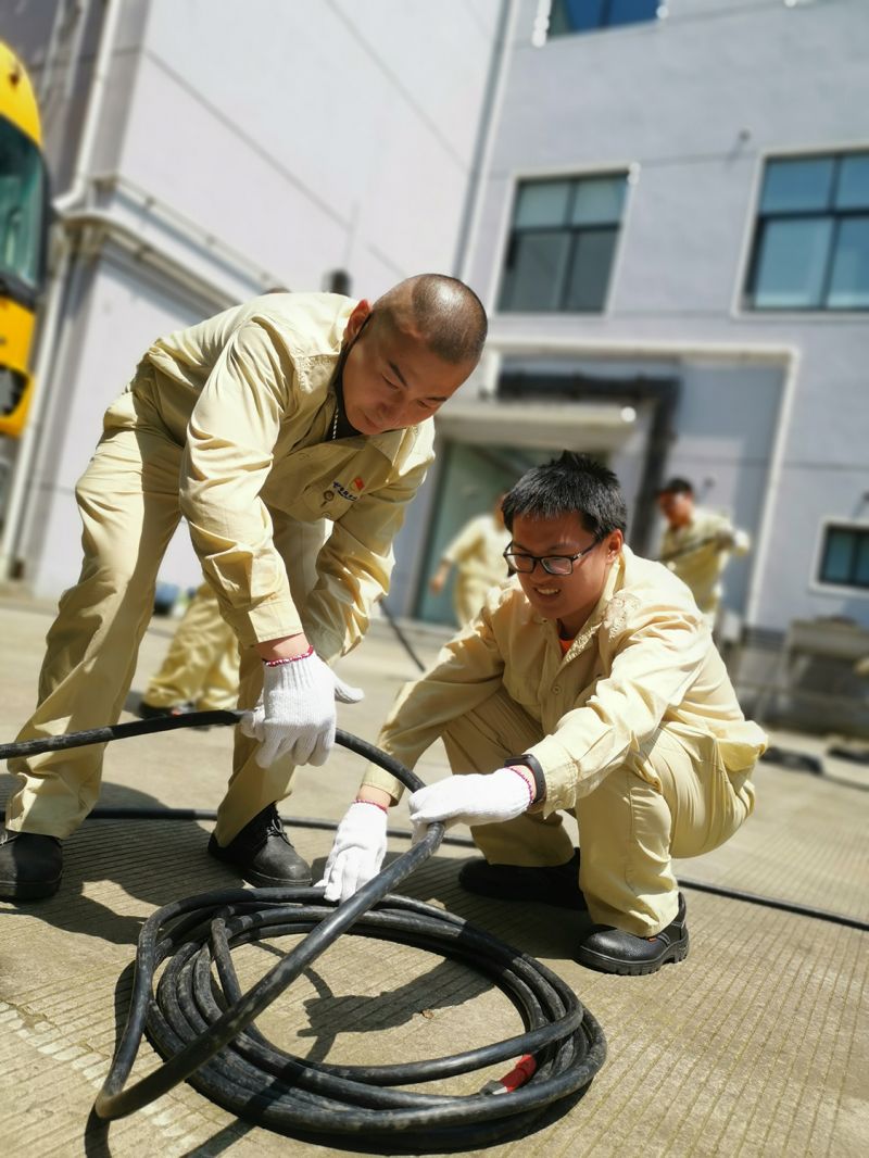 上海电信现场支援人员