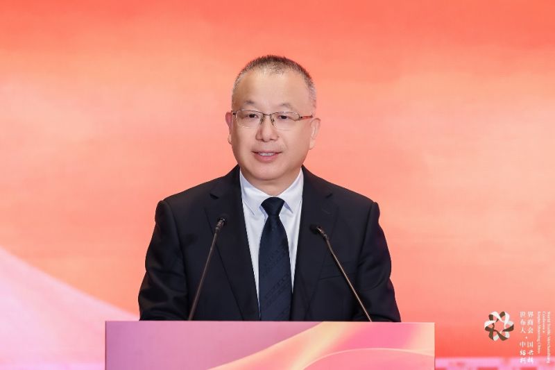 绍兴市柯桥区委常委、宣传部长任宏亮主持